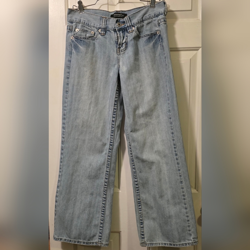 Victoria's Secret LONDONJEAN light wash, low rise, wide leg denim jeans.